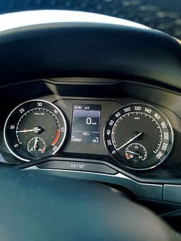 Škoda Superb 3 Combi 2.0Tdi 110kw, 178tkm, 1.majitelka - 17