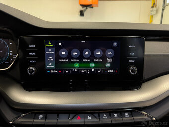 Škoda octavia IV combi 2,0 TDI 85kW rv.1/2022 čr. 1 majitel - 17