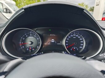 Ceed SW TOP 1.5T-GDI 118kW po 1. majiteli, odpočet DPH - 17