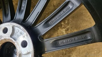 ALU KOLA R18 - 5x112 letní originál ŠKODA OCTÁVIA, VW GOLF - 17