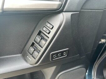 Toyota Land Cruiser Executive  2,8 D-4D 130 kW A/T - 17