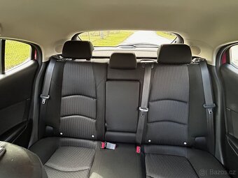 Mazda 3 2.0 Skyactiv G (121 kW) • Revolution • 2015 - 17