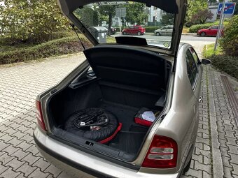 Škoda Octavia Tour 1.6 MPI 75kW LPG Climatronic 1.majitel - 17