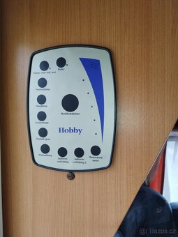 HOBBY 495 UFe č.703. Pro 4. Fr. postel. Sprcha. Rok 2007. - 17