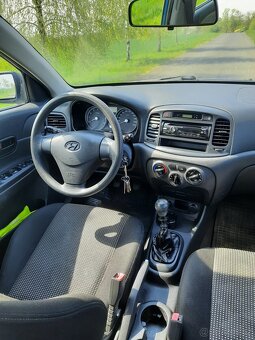Hyundai Accent rv.2011 - 17