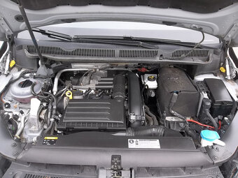 VW Touran 1,2 TSI, r.v. 02/2016, 7 míst, pravidelný servis - 17