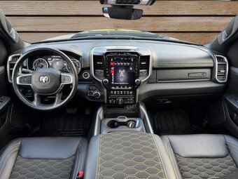 DODGE RAM BEEE LPG PANORAMA LONGBED - 17