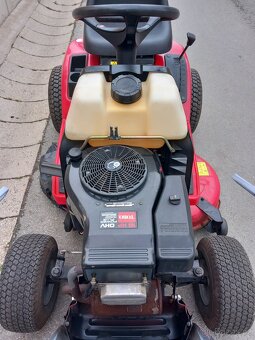 Prodám zahradní traktor Toro 16-38 HXL - 17
