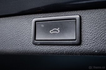 Škoda Superb Combi 2.0 TDI CR Elegance DSG - 17