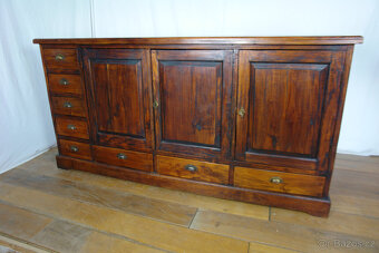 Velká masivní komoda TEAK - 17