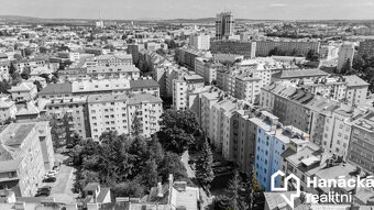 Pronájem zrekonstruovaného bytu 1+kk na ul.... - 17