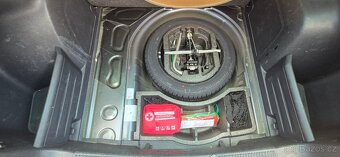 Škoda Fabia 1.4 16V, 63kW kombi , 1.majitel - 17