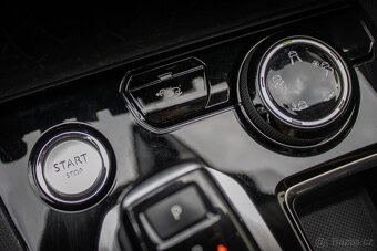Peugeot 3008 1.6 THP S&S Allure EAT6 - 17
