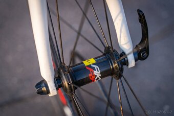 Silniční kolo Univega Via Mountain King Carbon - 17