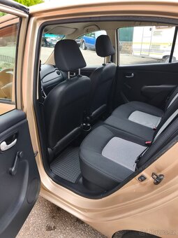 Hyundai I10 1.1i 48kw,poctivých 158tkm, s klimou, po servisu - 17