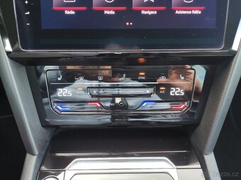 VW Arteon TDi Shooting Brake Rline IQ LIGHT KAMERA PANORAMA - 17