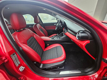 Alfa Romeo Giulia 2.0T 147 kW - 17