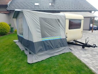 Karavan s palandy - 17