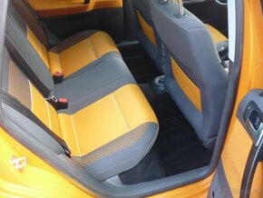 Volkswagen  Polo  1.4 i 55 kW CROSS - 17