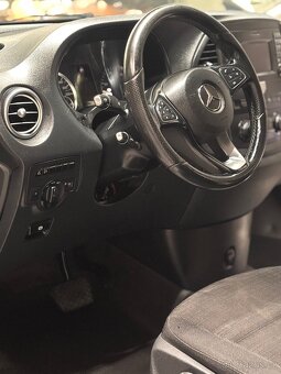 Prodám Mercedes Benz Vito dlouhá verze se spaním - 17