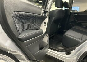 Subaru Forester Comfort 2.0 2018 skladem v Pra 110 kw - 17