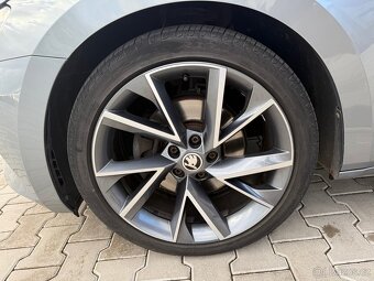 PRODÁNO Škoda Superb Sportline 2018 2.0TDi 140kw DSG - 17