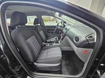 Ford Focus 1.6 74 kW benzín - 17