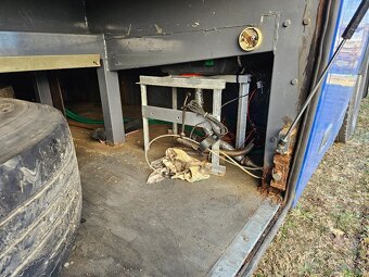 Obytný autobus KAROSA - 17