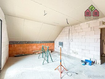 RD ve výstavbě, obytná plocha 346 m2, zahrada 853 m2, dvouga - 17