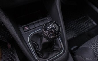 Volkswagen Golf 1.4 59kW M5 MODEL 2010 - 17