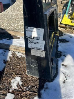 Na prodej: Smykový nakladač CAT 299D2 XHP (2018) – pouze 390 - 17