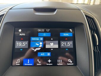 Ford S-MAX Titanium 2.0TDCi 132kW,AUTOMAT, TAŽNÉ - 17