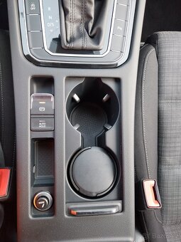 Volkswagen Passat 1.6 Tdi, r.v 2020, pouze 121000km. - 17