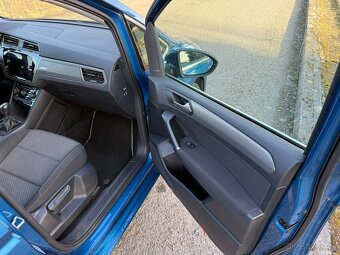 PRODÁNO  VW Touran 2.0TDi dsg 110kw m.ř.2021 7-míst tažné - 17