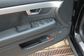 Audi S4 Avant 4.2 V8 253kW MANUÁL - chybí tlumiče výfuku - 17
