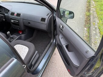 Škoda Fabia 1.4i 16v 55kw manuál klima servis - 17