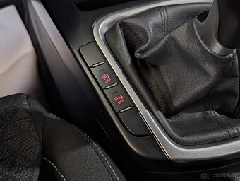 Kia Cee´d SW 1.6CRDi 100kW KAMERA, LANE, ČR - 17