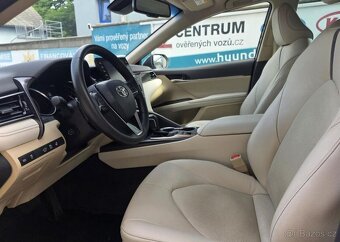 Toyota Camry 2.5-HYBRID-EXECUTIVE-ZÁRUKA - 17