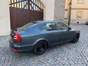 Škoda Octavia II 2.0FSi ČR 1.Maj Sport Navi Xenon - 17