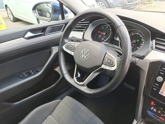 VW Passat B8 Variant 2.0TDI 110kW DSG ACC DAB Navi Matrix - 17