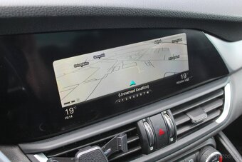 Alfa Romeo Giulia 2.2 JTDM Veloce AT AWD - 17