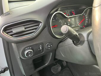 Opel Crossland X 1.2 Ultimate, Automat, Tažné - 17