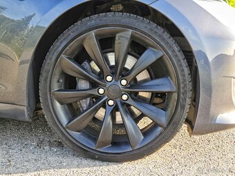 Tesla Model S 75d AWD-386kw-CCS2-Panorama-vzduch - 17