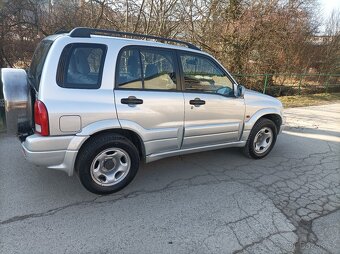 Suzuki Grand Vitara 2.0 td4x4 - 17