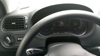 Volkswagen Polo 1.2i,44kw,5dveří,rv-2010. - 17