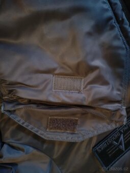 BUNDA CWU 45/P PILOTKA ALPHA INDUSTRIES XL - 17