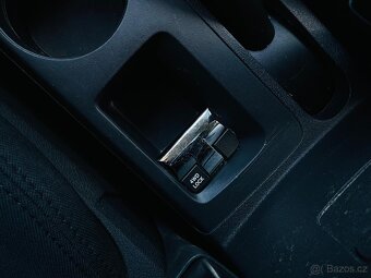 Jeep Compass 2.0D 4x4 MANUÁL SENZORY VÝHŘEV TAŽNÉ - 17