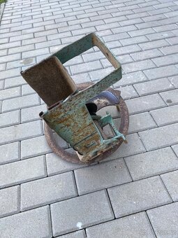 Řezačka kopřiv - 17