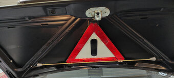 Mercedes-Benz 116 280 CE - 17