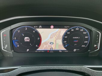 Volkswagen Passat 2,0 TDI BMT  140kW DSG Business (2020) - 17